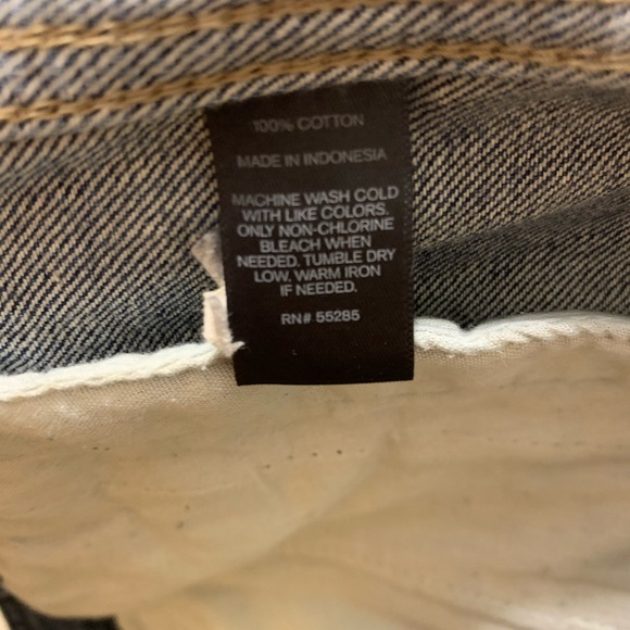 Express sleeveless jean jacket - Picture 6 of 8